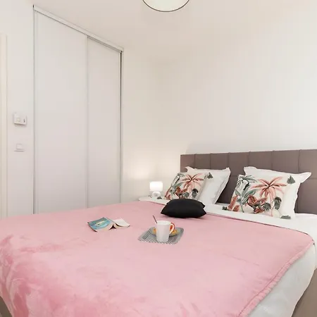 Le Don Juan Yourhosthelper Apartment *
